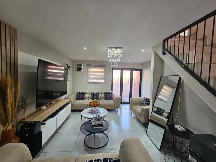 3 Bedroom Property for Sale in Theresa Park Gauteng