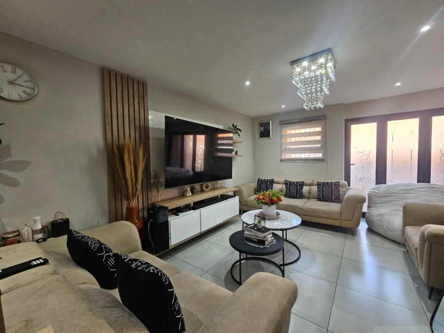 3 Bedroom Property for Sale in Theresa Park Gauteng