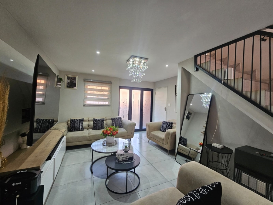 3 Bedroom Property for Sale in Theresa Park Gauteng