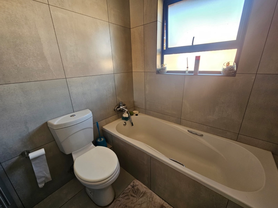 3 Bedroom Property for Sale in Theresa Park Gauteng