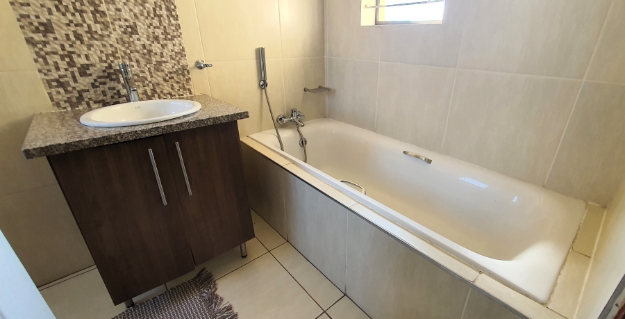 3 Bedroom Property for Sale in Equestria Gauteng