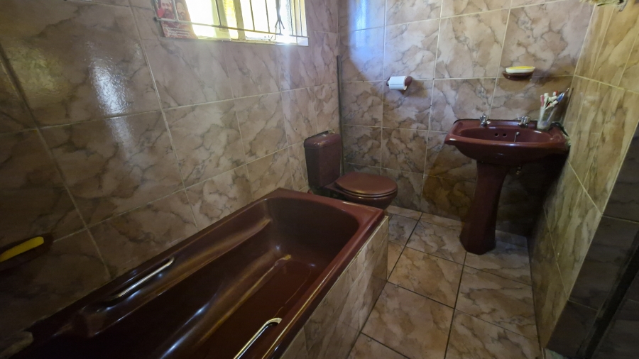 3 Bedroom Property for Sale in Vergenoeg Gauteng