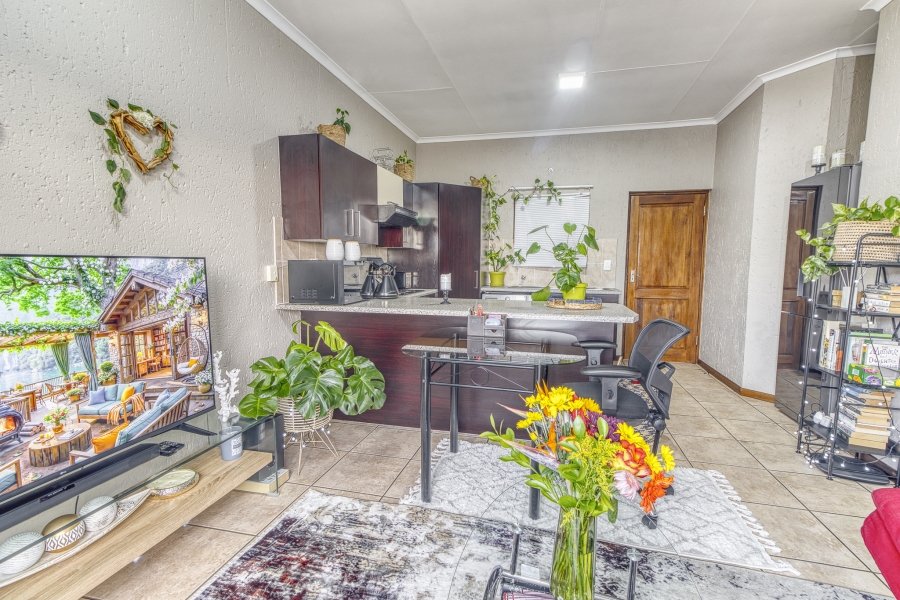 1 Bedroom Property for Sale in Paulshof Gauteng