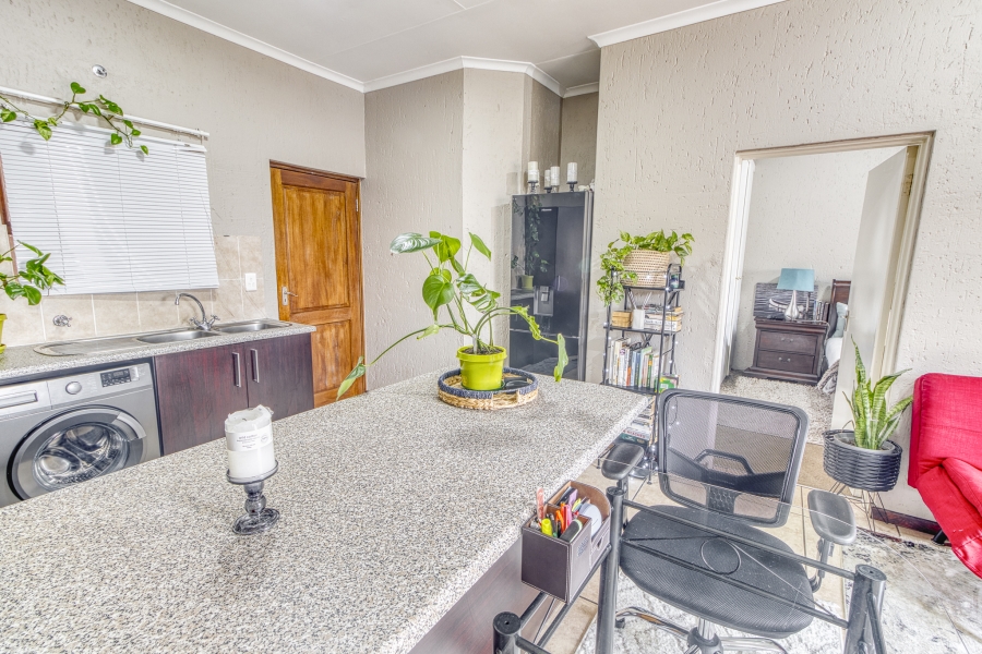 1 Bedroom Property for Sale in Paulshof Gauteng