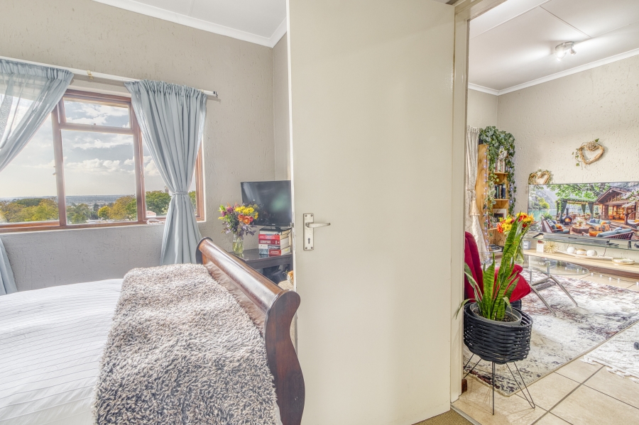 1 Bedroom Property for Sale in Paulshof Gauteng