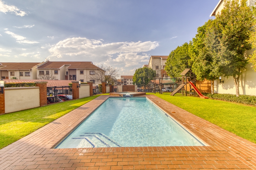1 Bedroom Property for Sale in Paulshof Gauteng