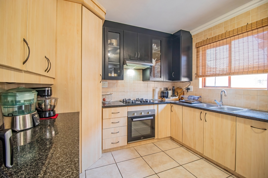3 Bedroom Property for Sale in Sonneveld Gauteng