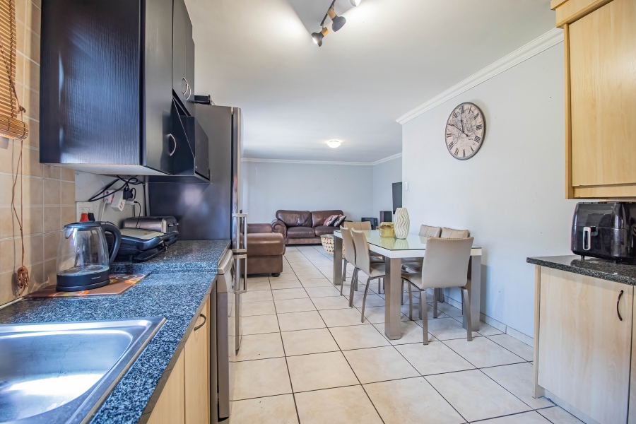 3 Bedroom Property for Sale in Sonneveld Gauteng