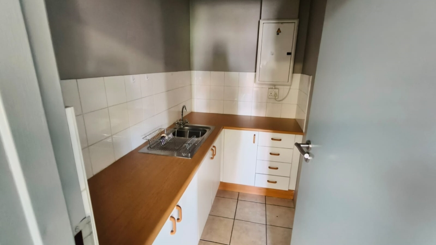 To Let Commercial Property for Rent in Route 21 Business Park Gauteng