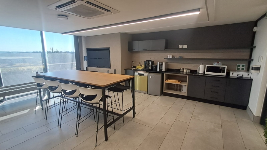 To Let Commercial Property for Rent in Doringkloof Gauteng