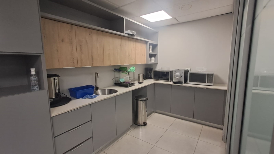 To Let Commercial Property for Rent in Doringkloof Gauteng
