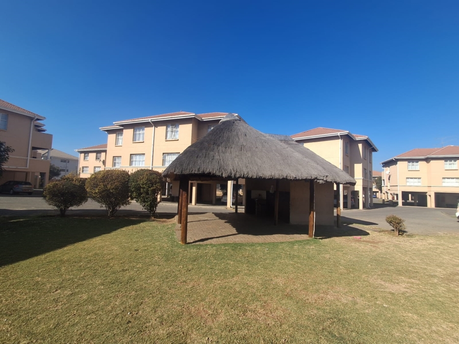 2 Bedroom Property for Sale in Three Rivers Gauteng