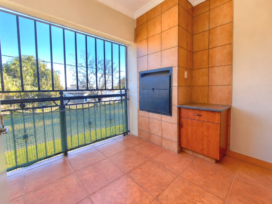 2 Bedroom Property for Sale in Dalview Gauteng