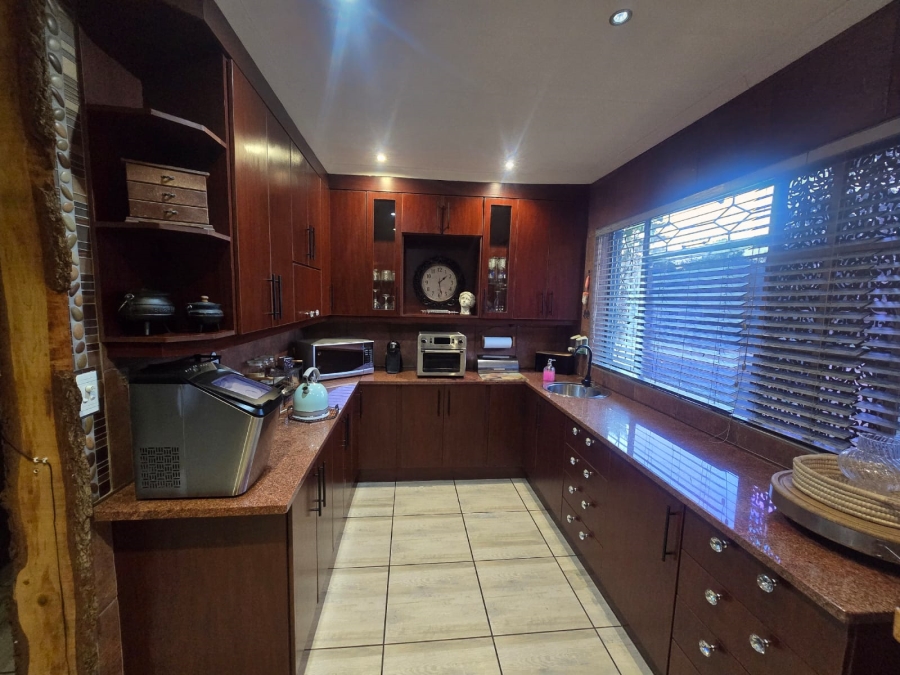 3 Bedroom Property for Sale in Meyerton Central Gauteng