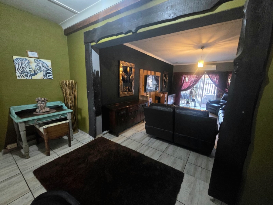 3 Bedroom Property for Sale in Meyerton Central Gauteng