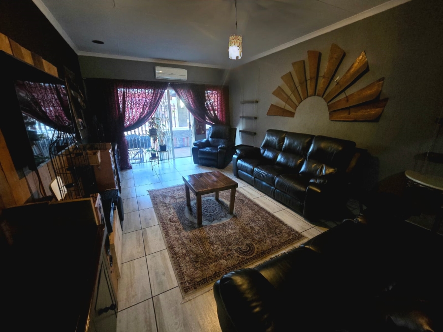 3 Bedroom Property for Sale in Meyerton Central Gauteng