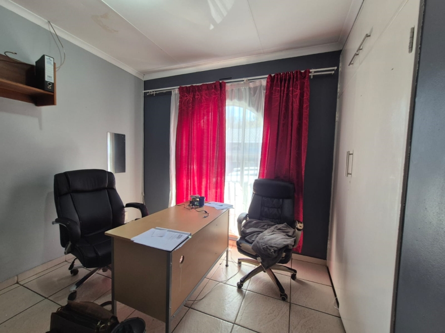 6 Bedroom Property for Sale in Vanderbijlpark SE 2 Gauteng