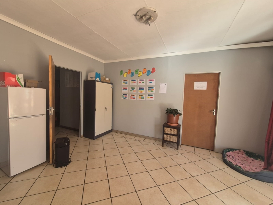 6 Bedroom Property for Sale in Vanderbijlpark SE 2 Gauteng