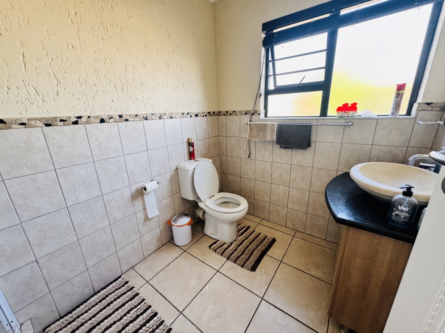 2 Bedroom Property for Sale in Witkoppen Gauteng