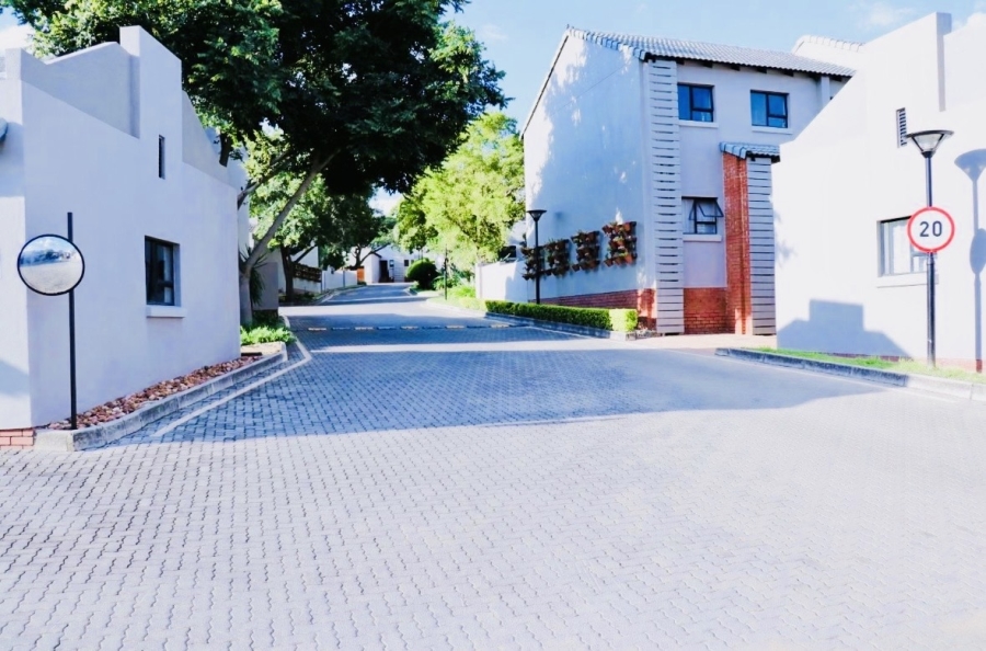 2 Bedroom Property for Sale in Witkoppen Gauteng