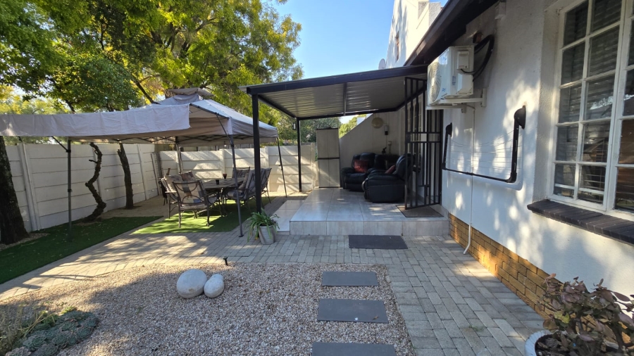 2 Bedroom Property for Sale in Albertsdal Gauteng
