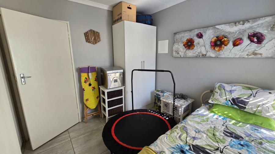 2 Bedroom Property for Sale in Albertsdal Gauteng