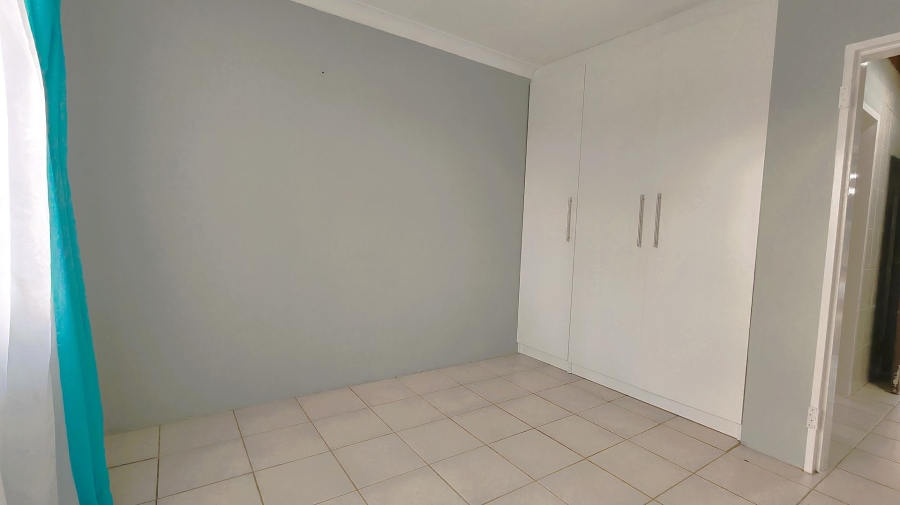 To Let 1 Bedroom Property for Rent in Riversdale Gauteng
