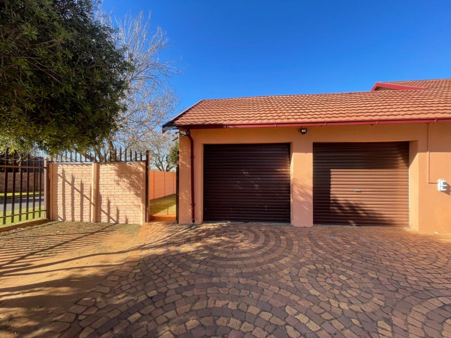 3 Bedroom Property for Sale in Brakpan Central Gauteng