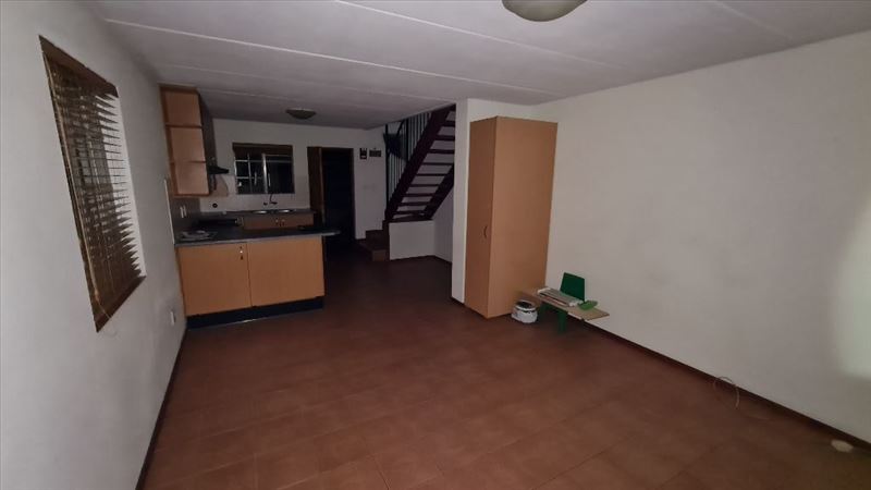 2 Bedroom Property for Sale in Edleen Gauteng