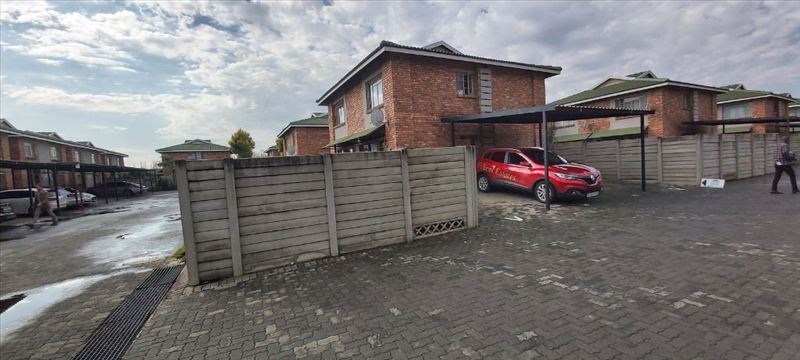 2 Bedroom Property for Sale in Edleen Gauteng
