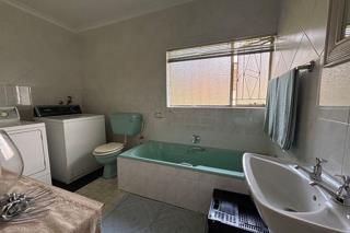 7 Bedroom Property for Sale in Bredell Gauteng