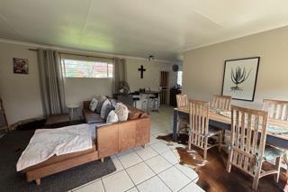 7 Bedroom Property for Sale in Bredell Gauteng