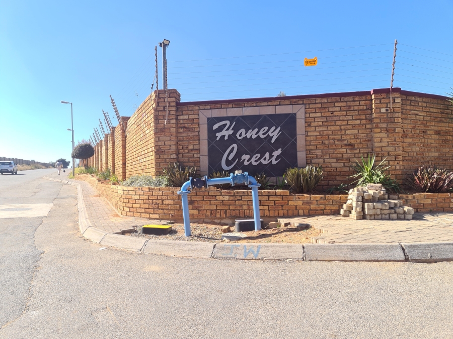 2 Bedroom Property for Sale in Honeydew Grove Gauteng