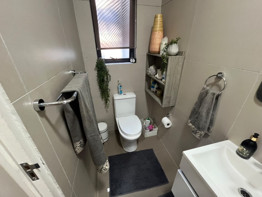 4 Bedroom Property for Sale in Kyalami Ridge Gauteng
