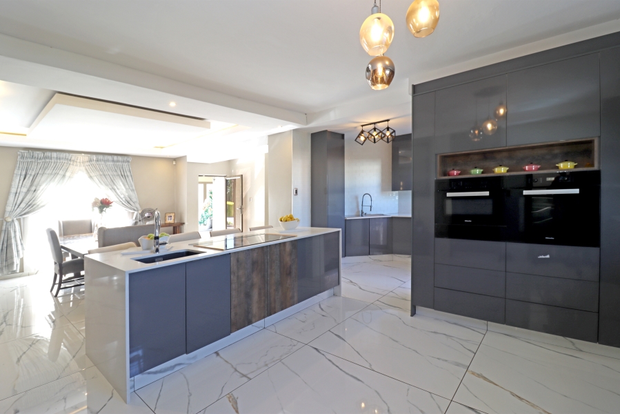 4 Bedroom Property for Sale in Kyalami Hills Gauteng