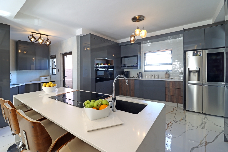 4 Bedroom Property for Sale in Kyalami Hills Gauteng