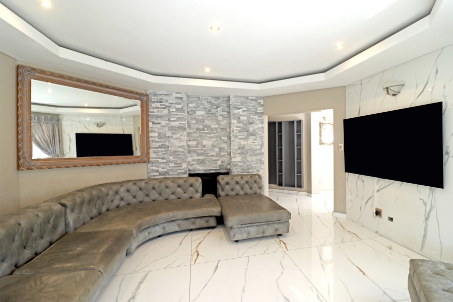 4 Bedroom Property for Sale in Kyalami Hills Gauteng