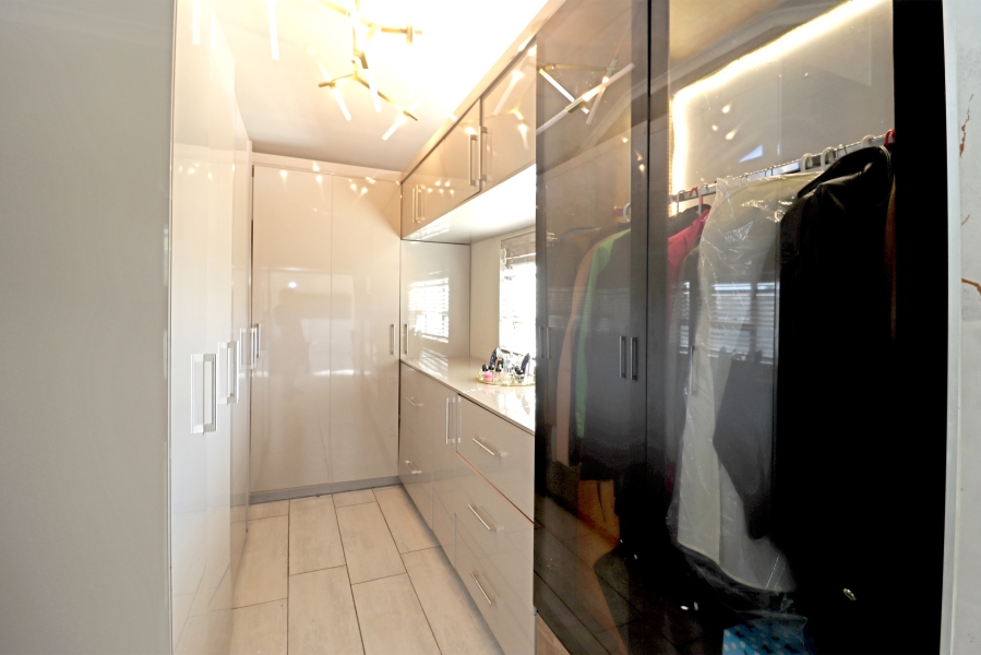 4 Bedroom Property for Sale in Kyalami Hills Gauteng