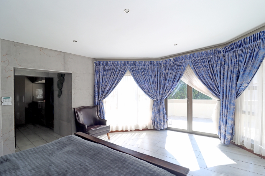 4 Bedroom Property for Sale in Kyalami Hills Gauteng
