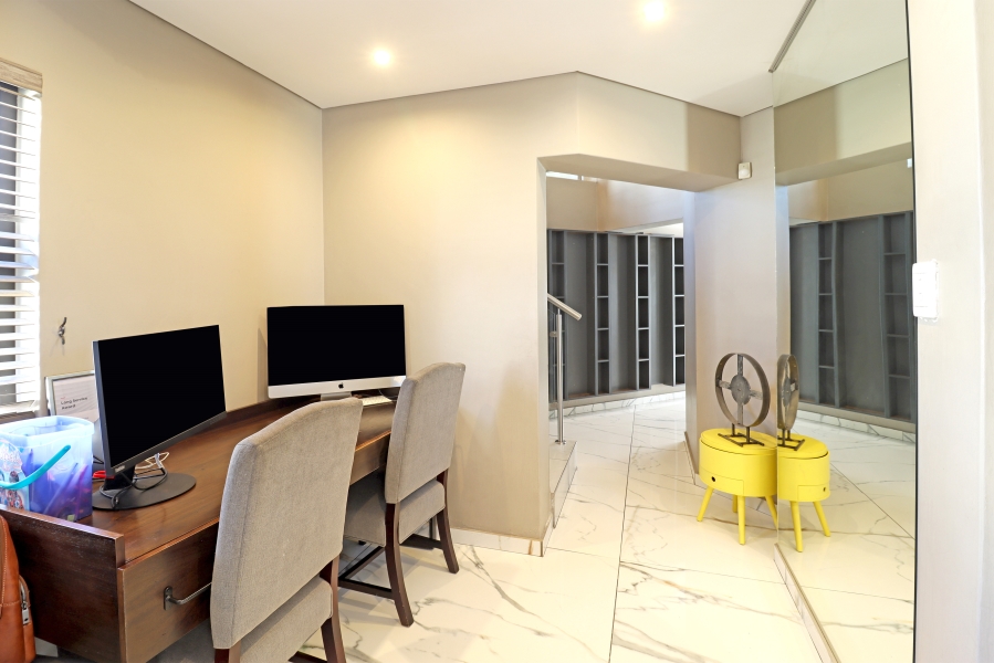 4 Bedroom Property for Sale in Kyalami Hills Gauteng