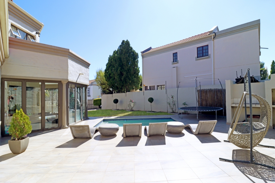 4 Bedroom Property for Sale in Kyalami Hills Gauteng