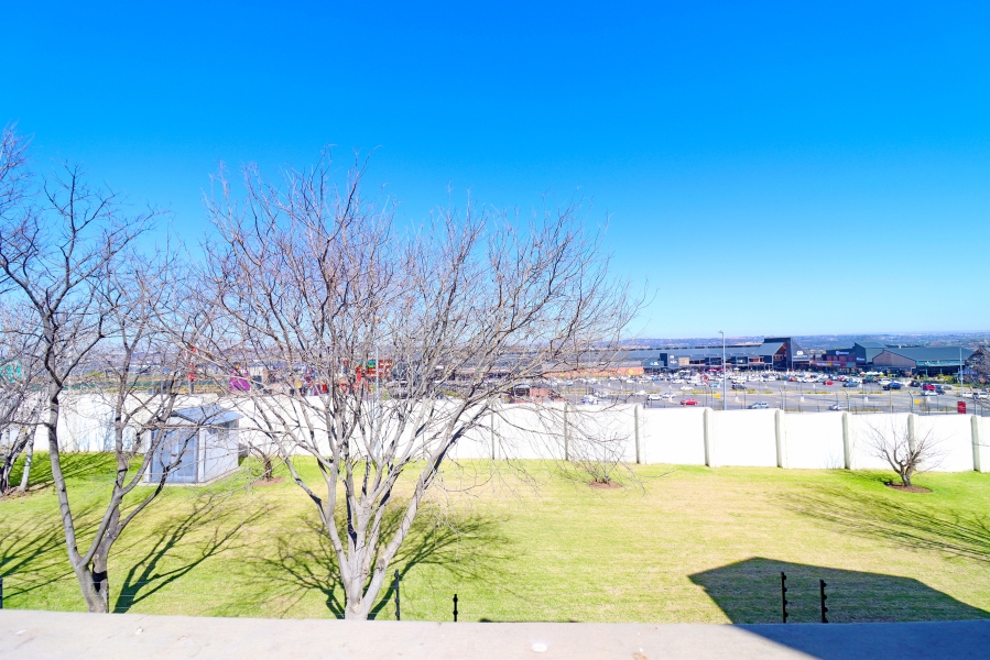 4 Bedroom Property for Sale in Kyalami Hills Gauteng