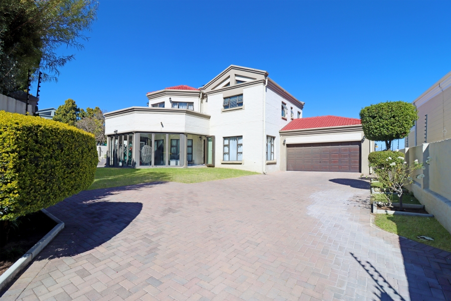 4 Bedroom Property for Sale in Kyalami Hills Gauteng