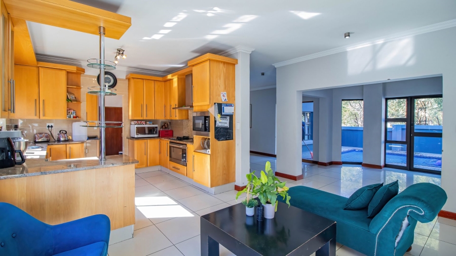 To Let 4 Bedroom Property for Rent in Aspen Hills Gauteng