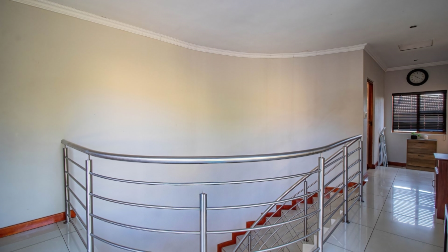 To Let 4 Bedroom Property for Rent in Aspen Hills Gauteng