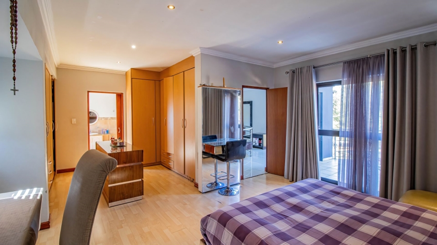 To Let 4 Bedroom Property for Rent in Aspen Hills Gauteng