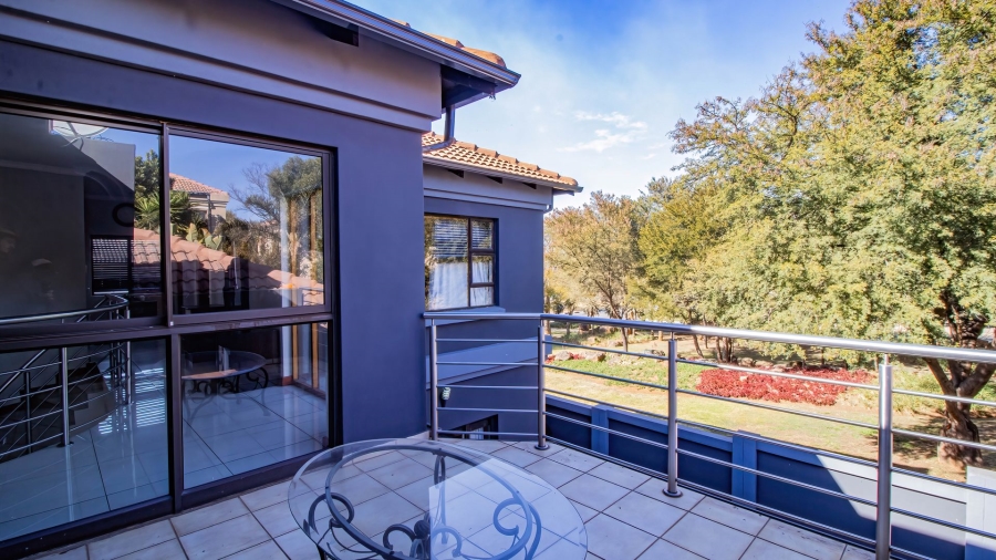 To Let 4 Bedroom Property for Rent in Aspen Hills Gauteng
