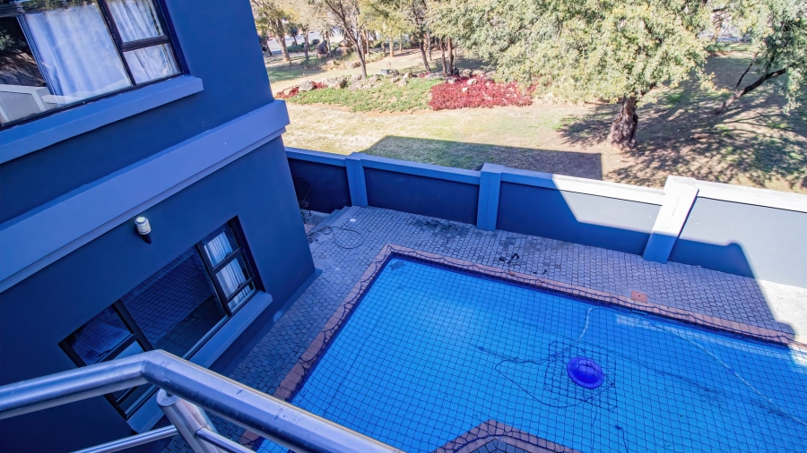 To Let 4 Bedroom Property for Rent in Aspen Hills Gauteng