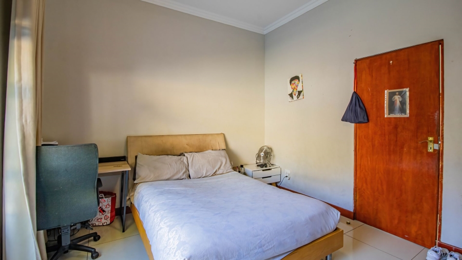 To Let 4 Bedroom Property for Rent in Aspen Hills Gauteng