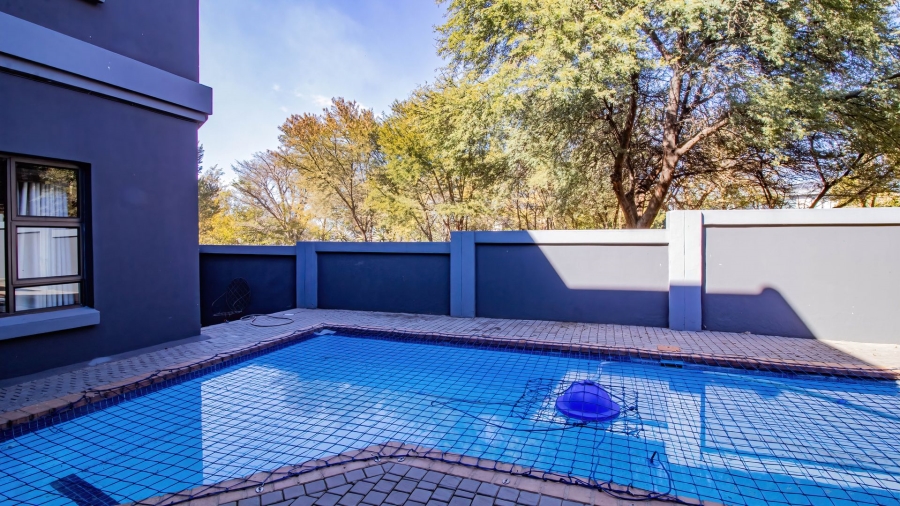 To Let 4 Bedroom Property for Rent in Aspen Hills Gauteng
